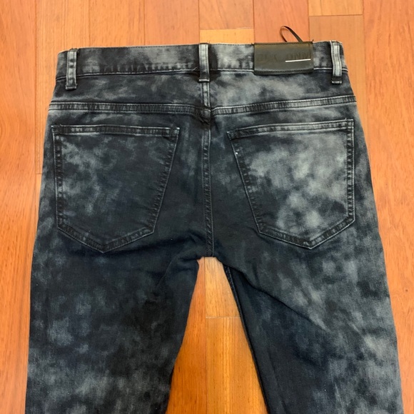 BLK DNM Jeans